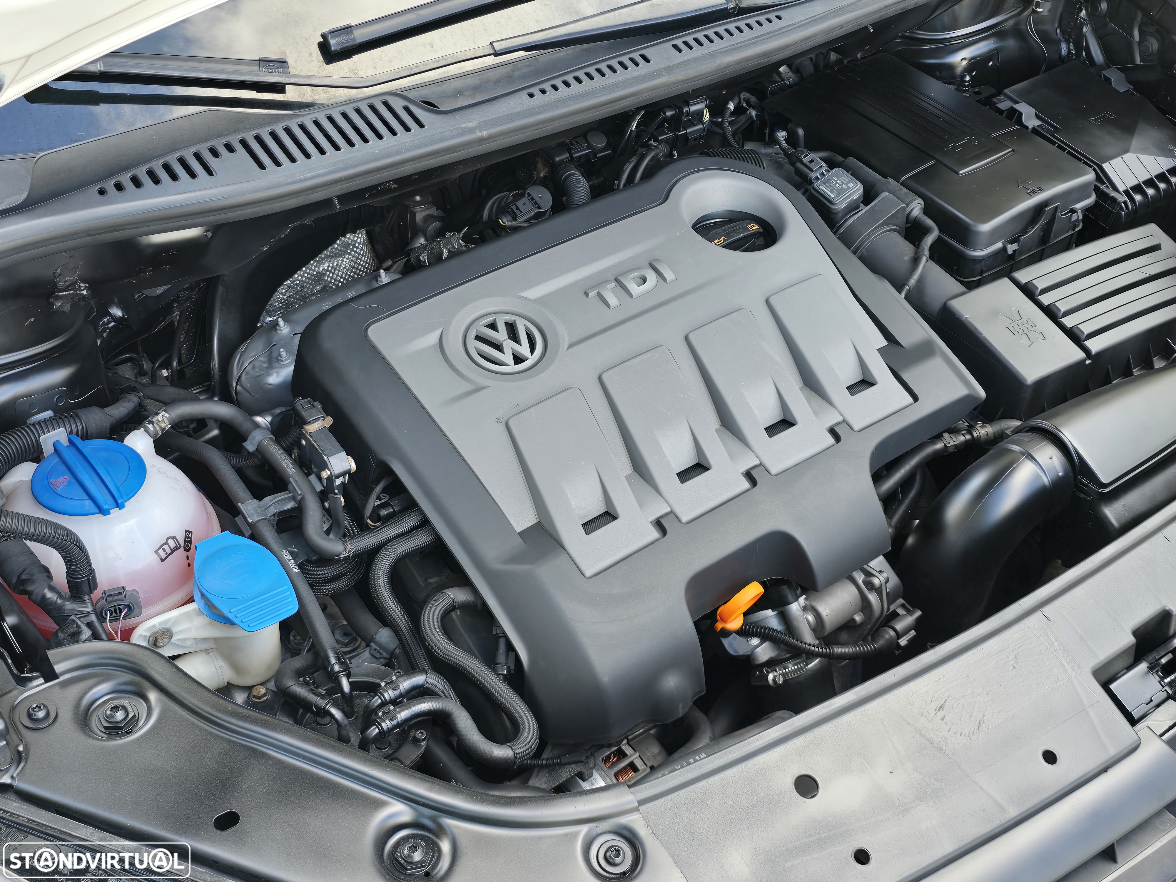 VW Touran 1.6 TDI Blue.Confortline 7L - 6