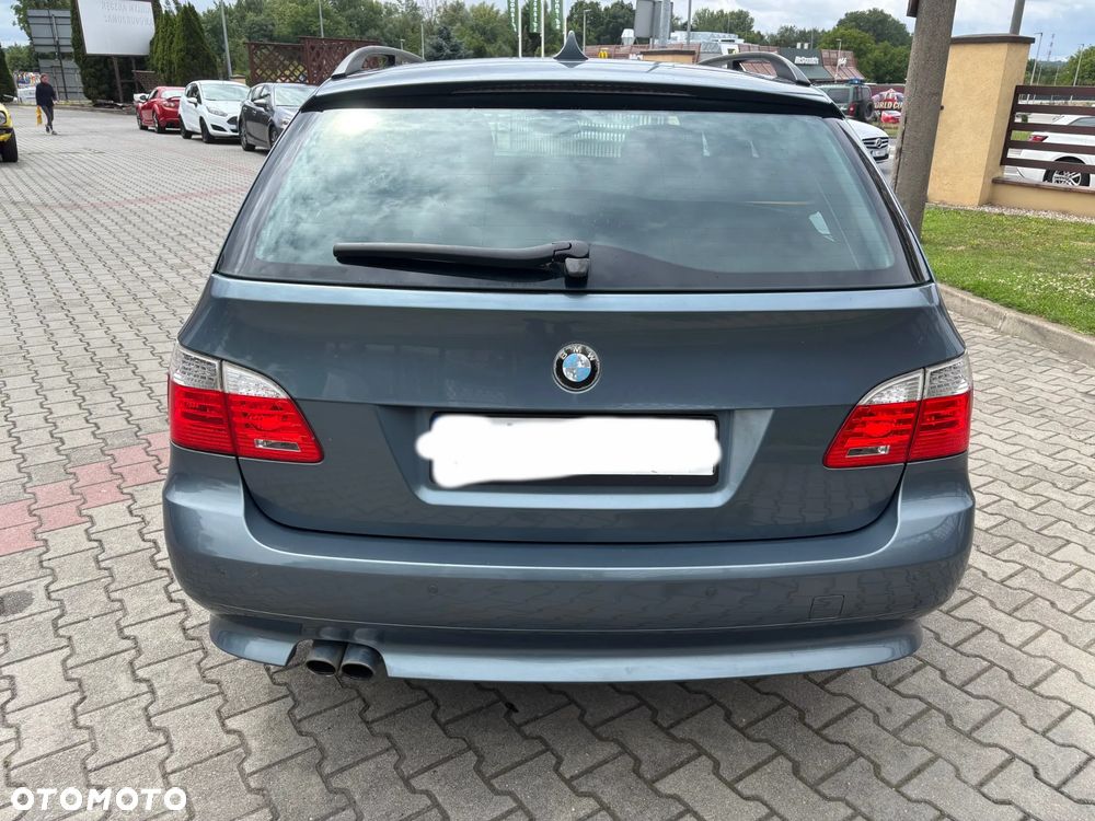 BMW Seria 5 525d Edition Exclusive - 4