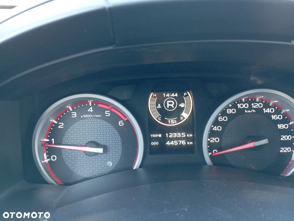 Isuzu D-Max 1.9 EC LS+ - 27