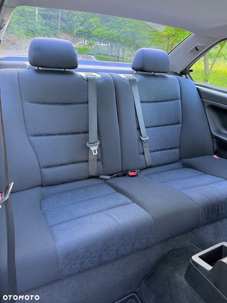 BMW Seria 3 316i - 22