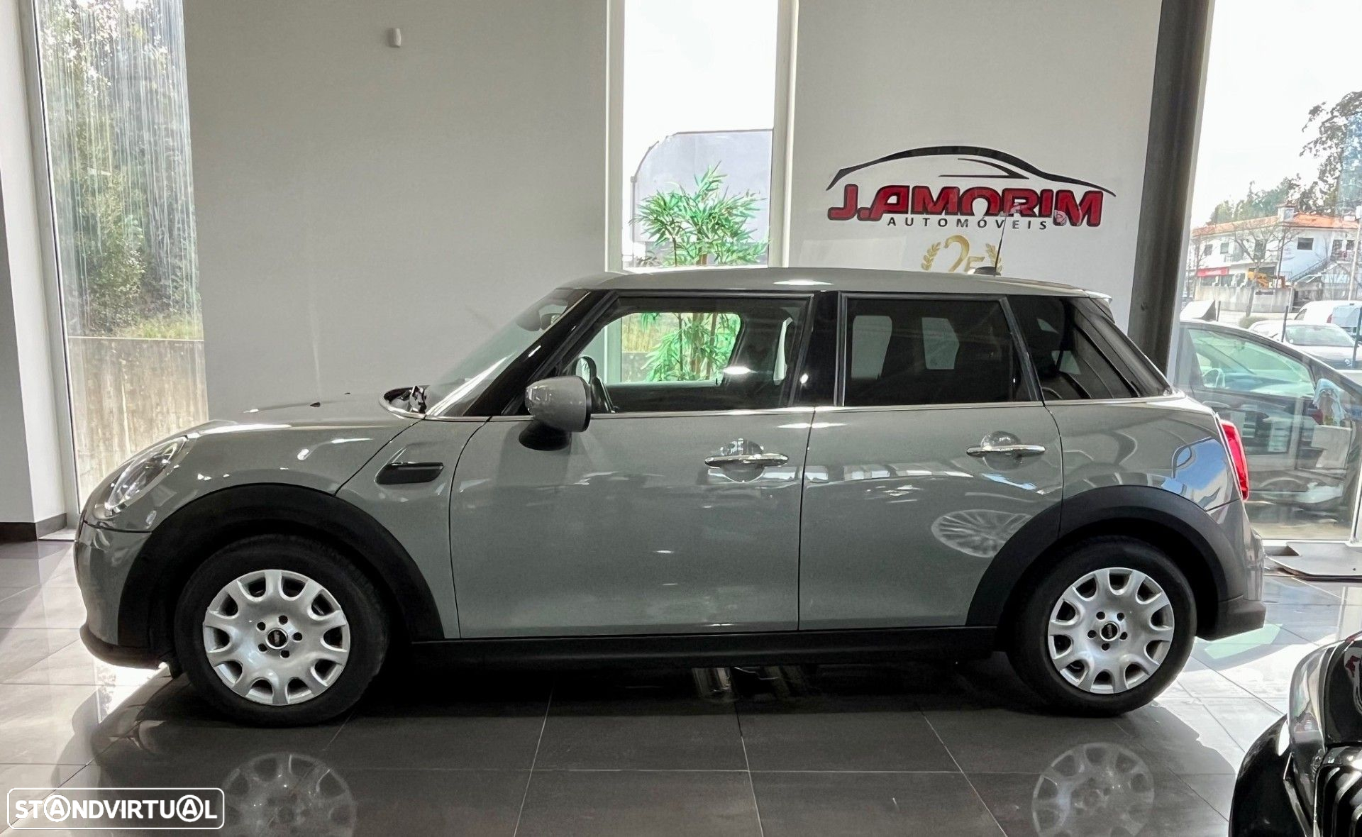 MINI 5 Portas One Sport Edition - 13