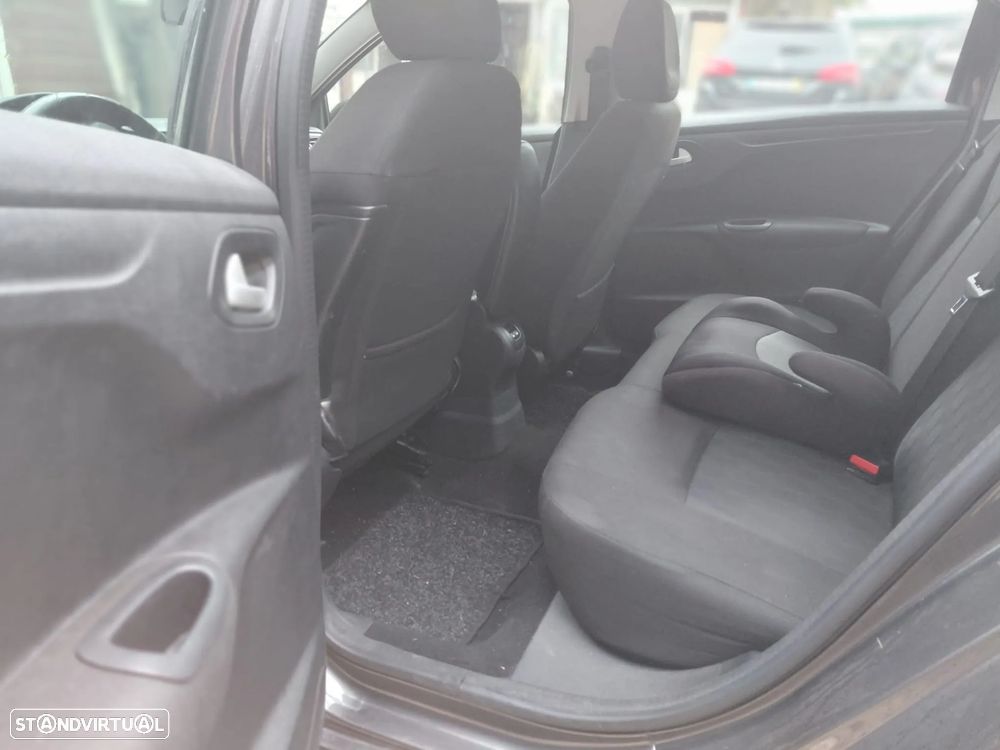 Citroën C-Elysée 1.5 BlueHDi Feel - 17