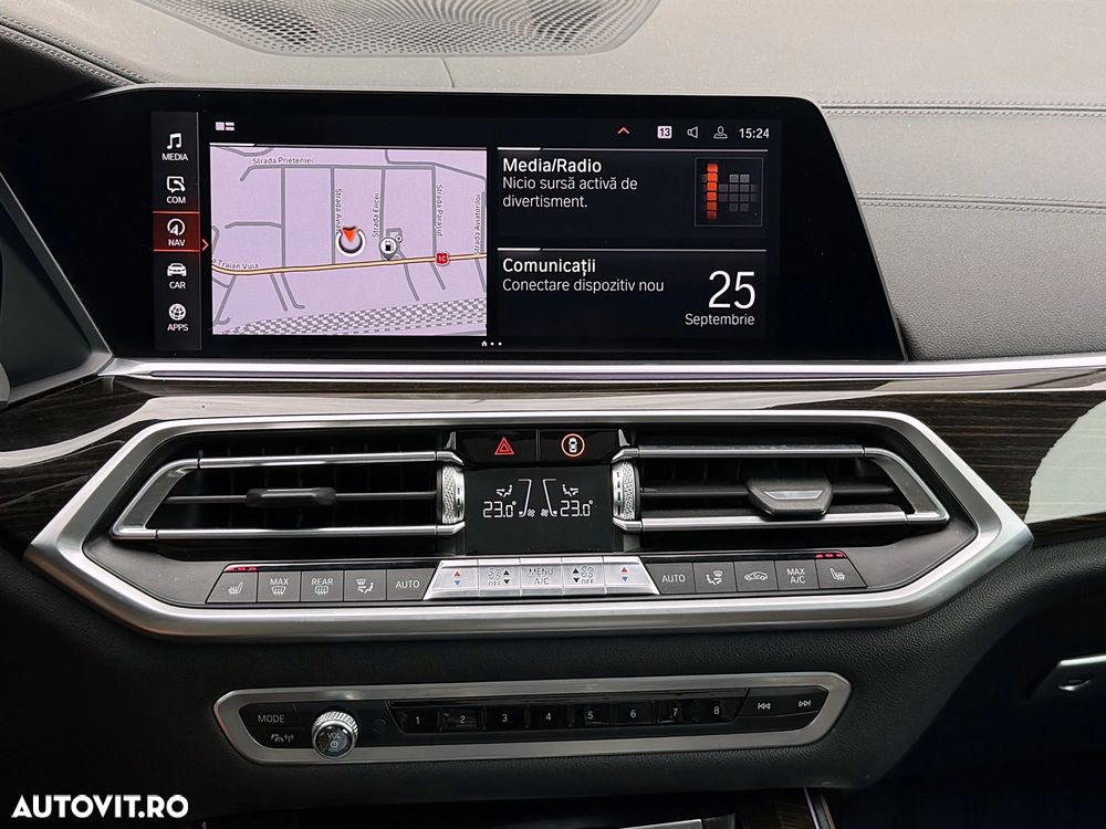 BMW X5 xDrive40i - 24