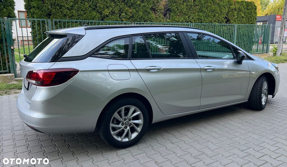 Opel Astra 1.2 T Edition S&S - 4