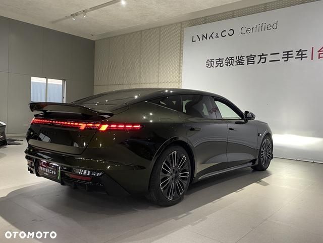 Lynk & Co Inny - 5