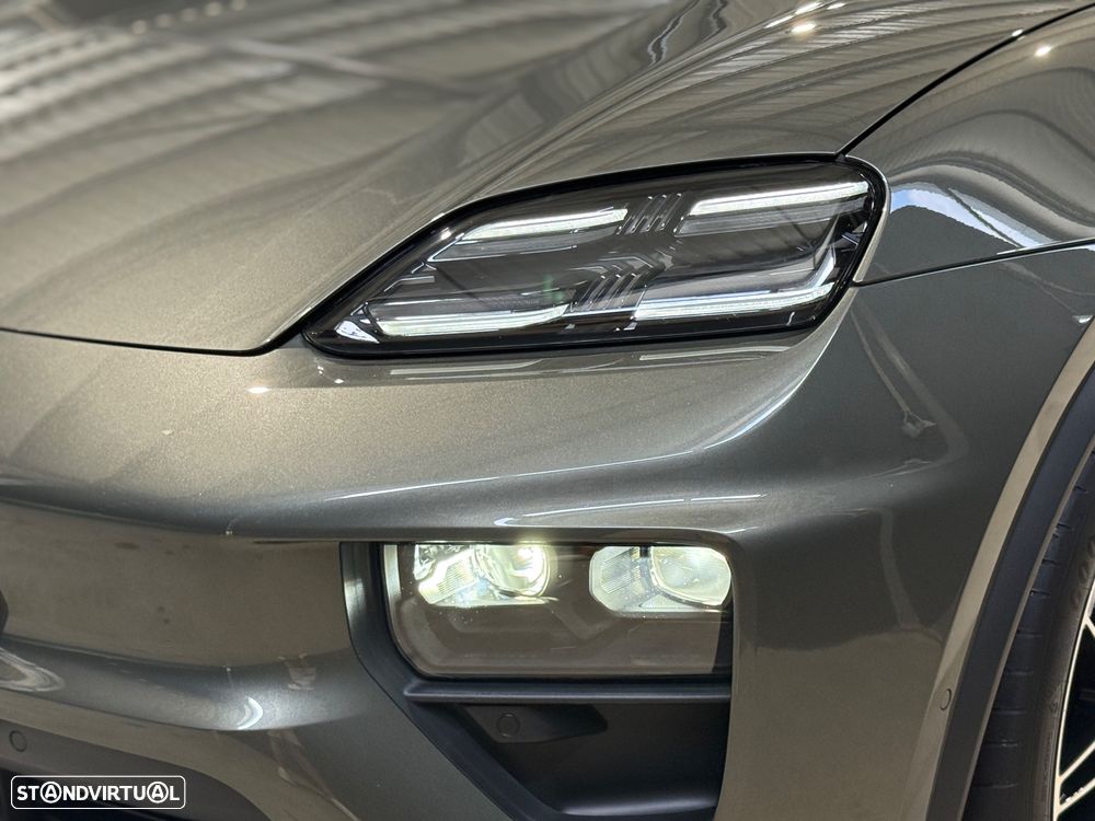 Porsche Macan Electric 4 - 20