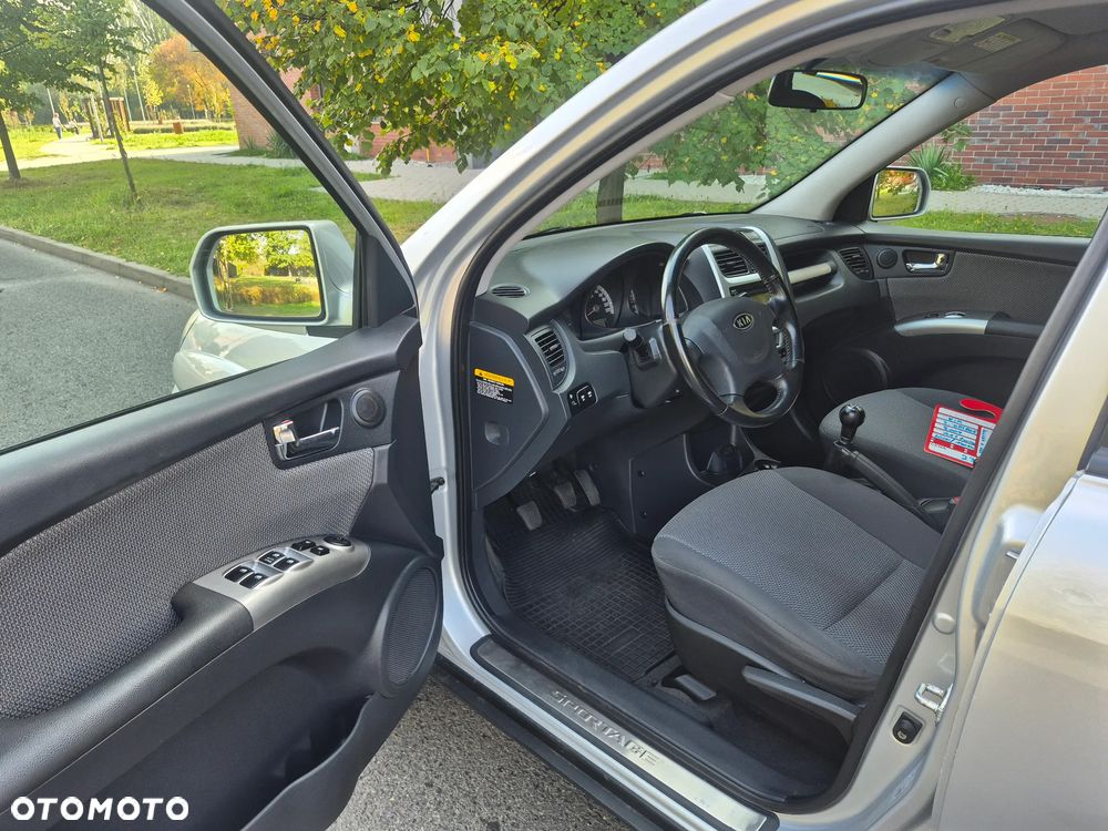 Kia Sportage 2.0 4WD Cup - 16