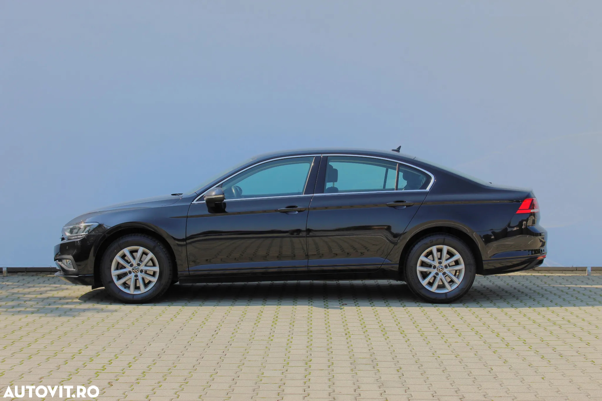 Volkswagen Passat 2.0 TDI DSG Comfortline - 2