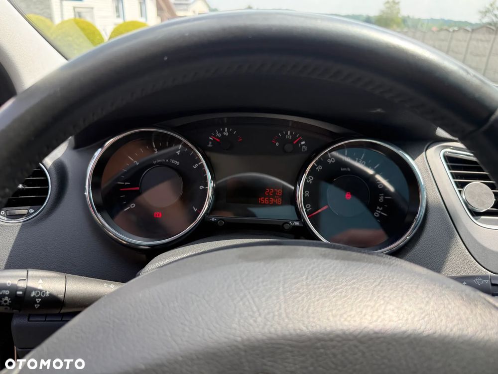 Peugeot 5008 1.6 THP Premium - 10