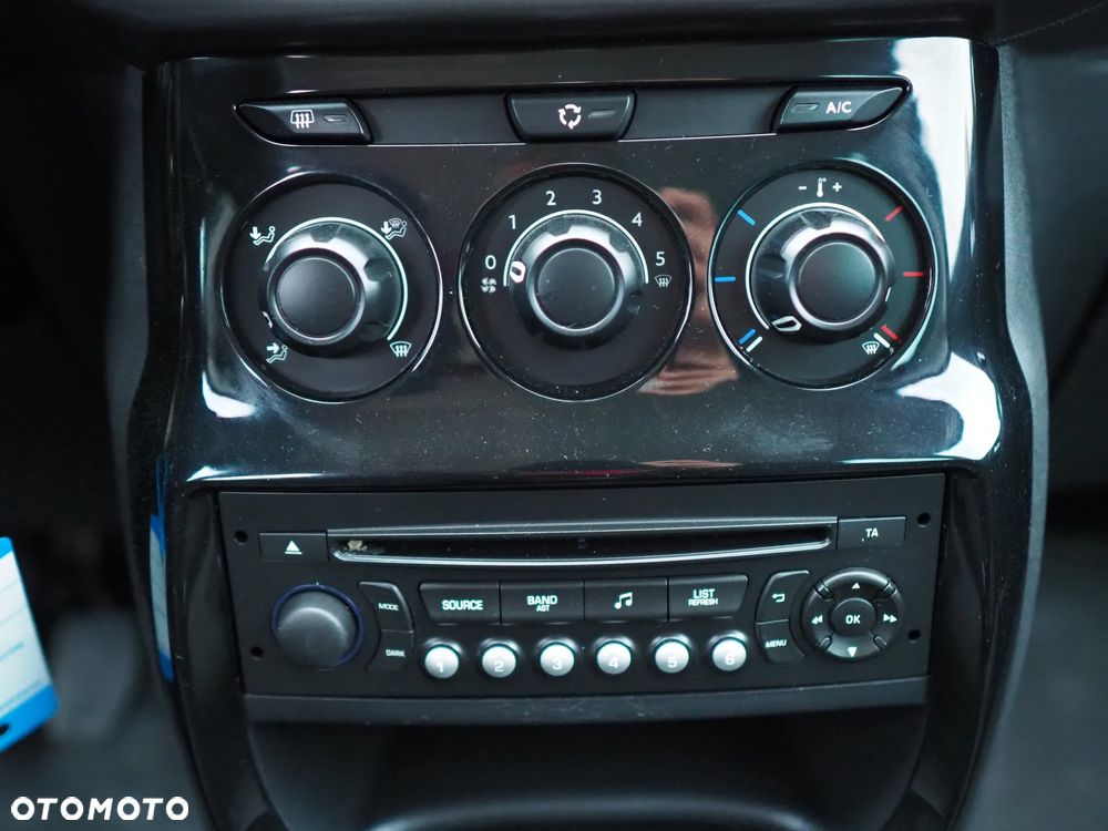 Citroën C3 Pure Tech VTi 82 Exclusive - 27