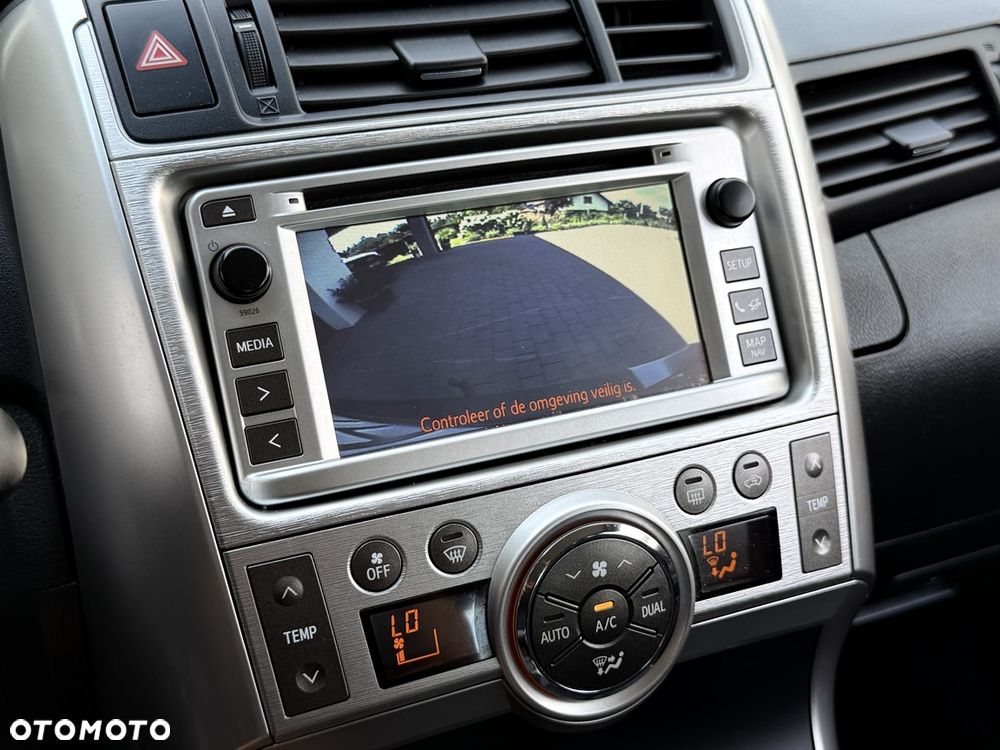 Toyota Verso 1.8 Edition - 22