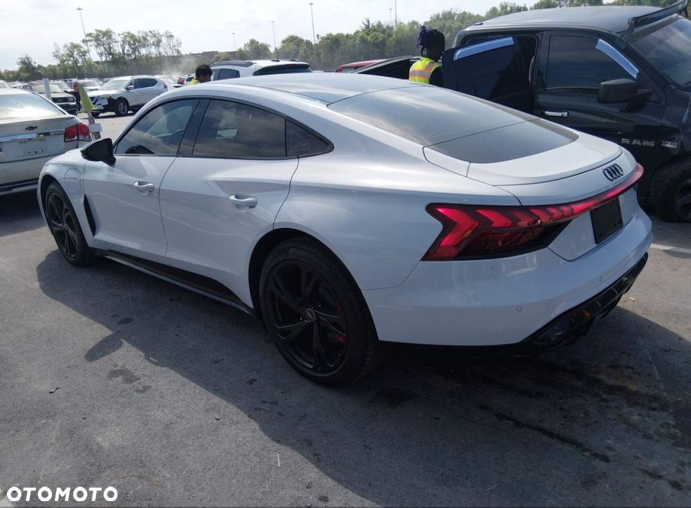 Audi e-tron GT quattro - 4
