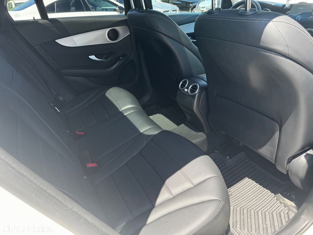 Mercedes-Benz GLC 220 d 4MATIC 9G-TRONIC AMG Line - 26