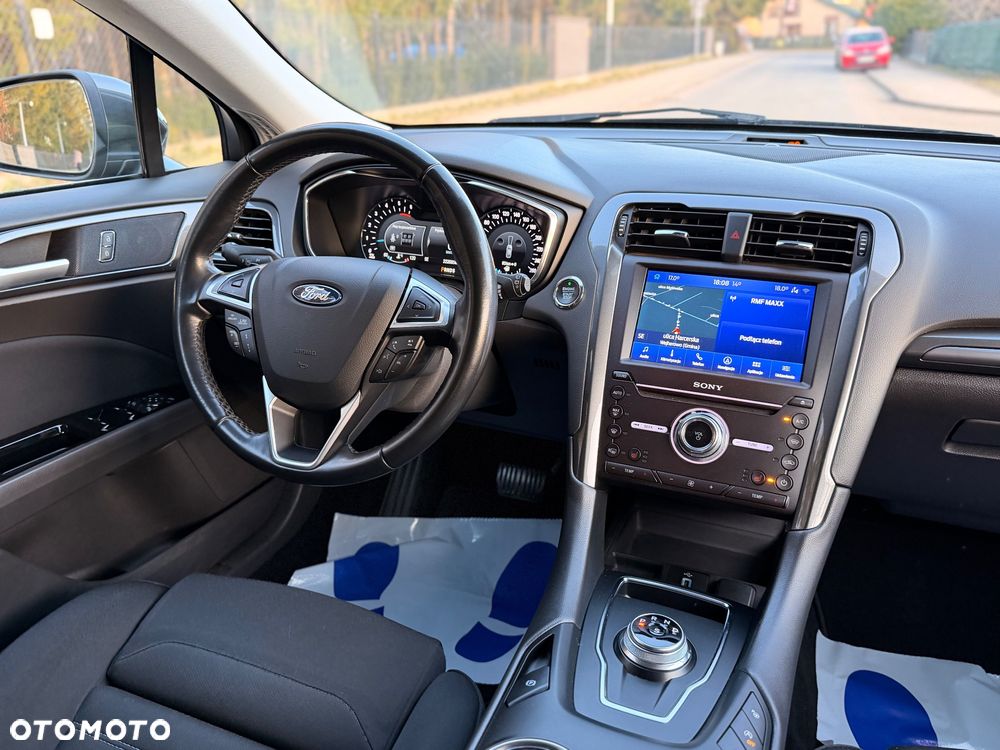 Ford Mondeo 2.0 EcoBlue Titanium - 24