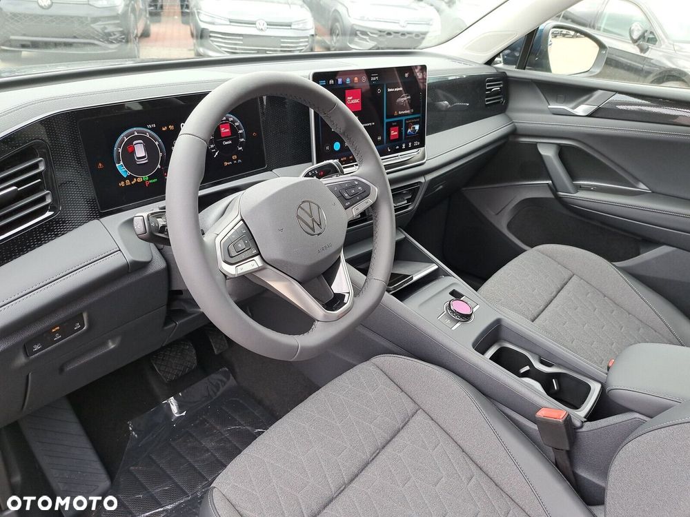 Volkswagen Tiguan - 10