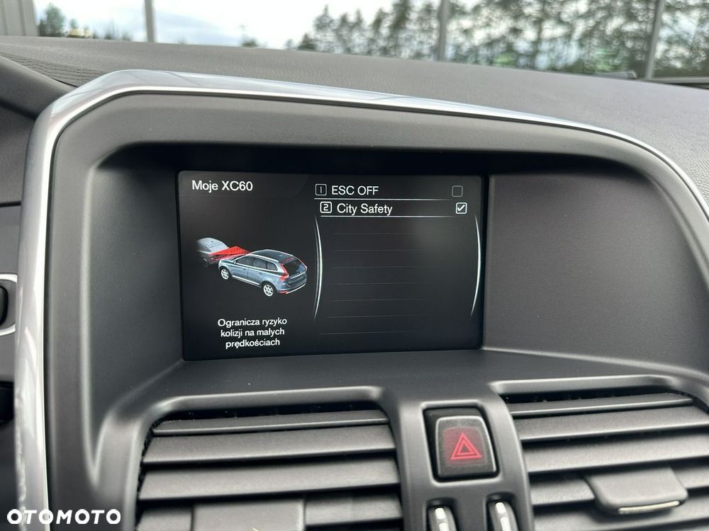 Volvo XC 60 D4 Geartronic Kinetic - 25