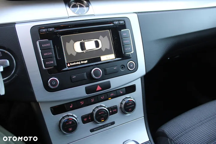 Volkswagen CC 1.4 TSI BMT DSG - 9