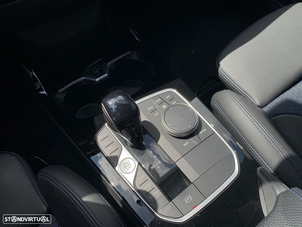 BMW 216 Gran Coupé d Pack Desportivo M - 18
