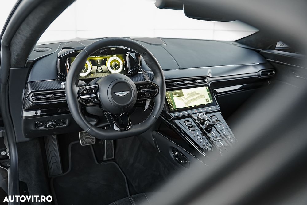 Aston Martin V8 Vantage - 41