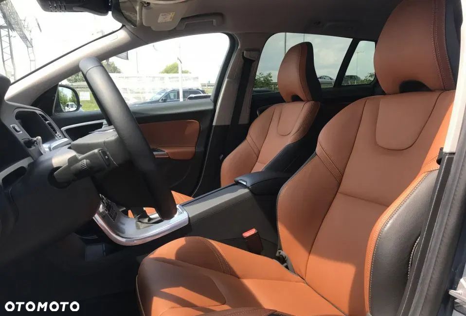 Volvo V60 T5 Drive-E Summum - 5