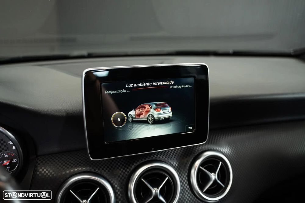 Mercedes-Benz A 180 - 31