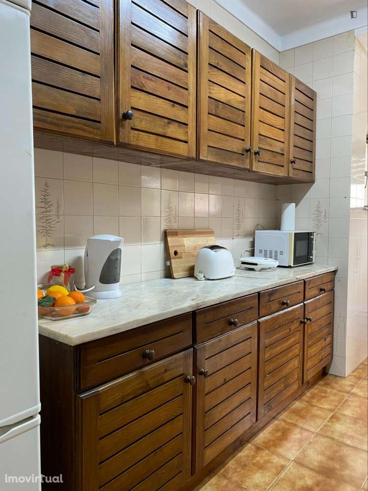 Quarto - localizado em Sé de Braga e São Lázaro Braga - Grande imagem: 5/18