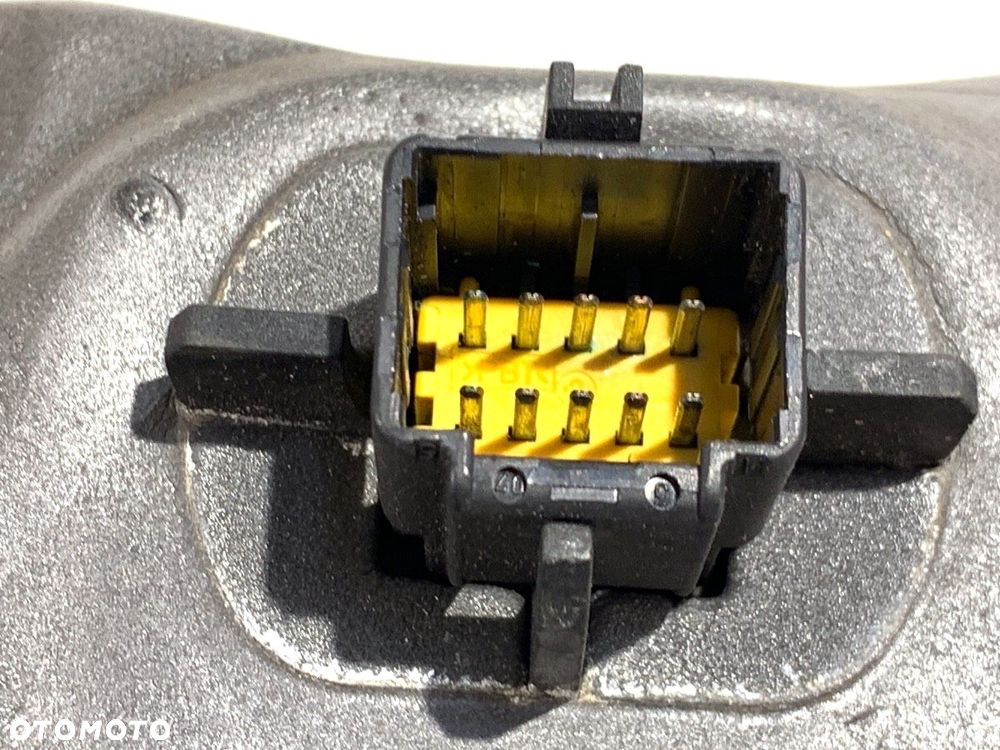 LUSTERKO PRAWY  RENAULT SCÉNIC II (JM0/1_) 2003 - 2010 2.0 (JM05, JM0U, JM1N, JM1U, JM2V) 99 kW - 6