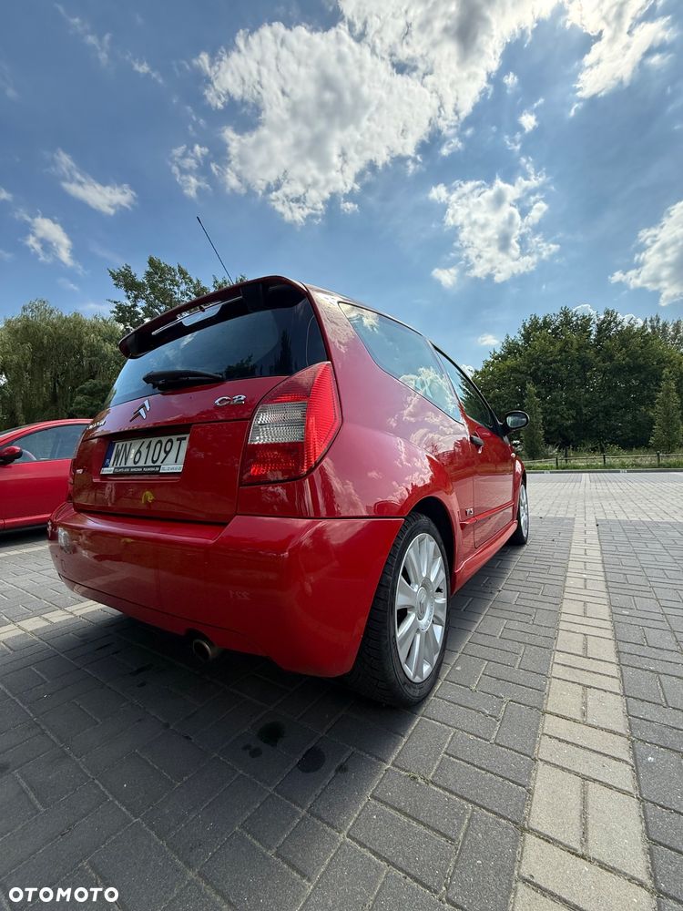 Citroën C2 1.6 16V VTS - 8