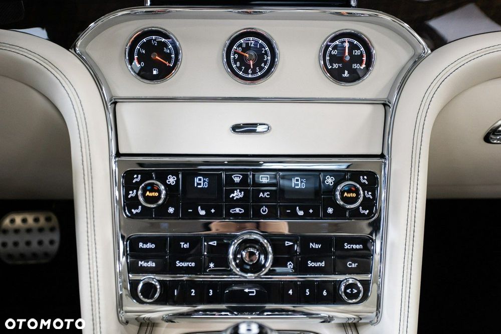 Bentley Mulsanne Speed - 32