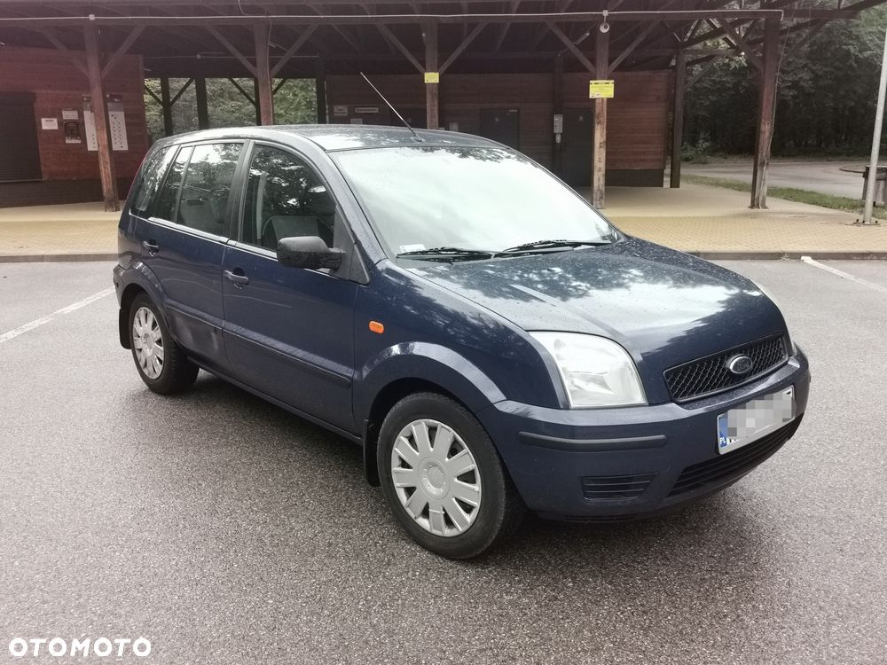 Ford Fusion - 2