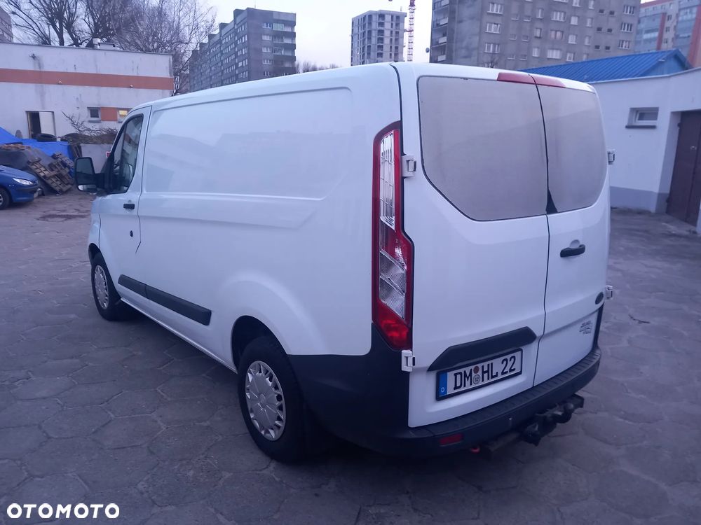 Ford TRANSIT CUSTOM - 11