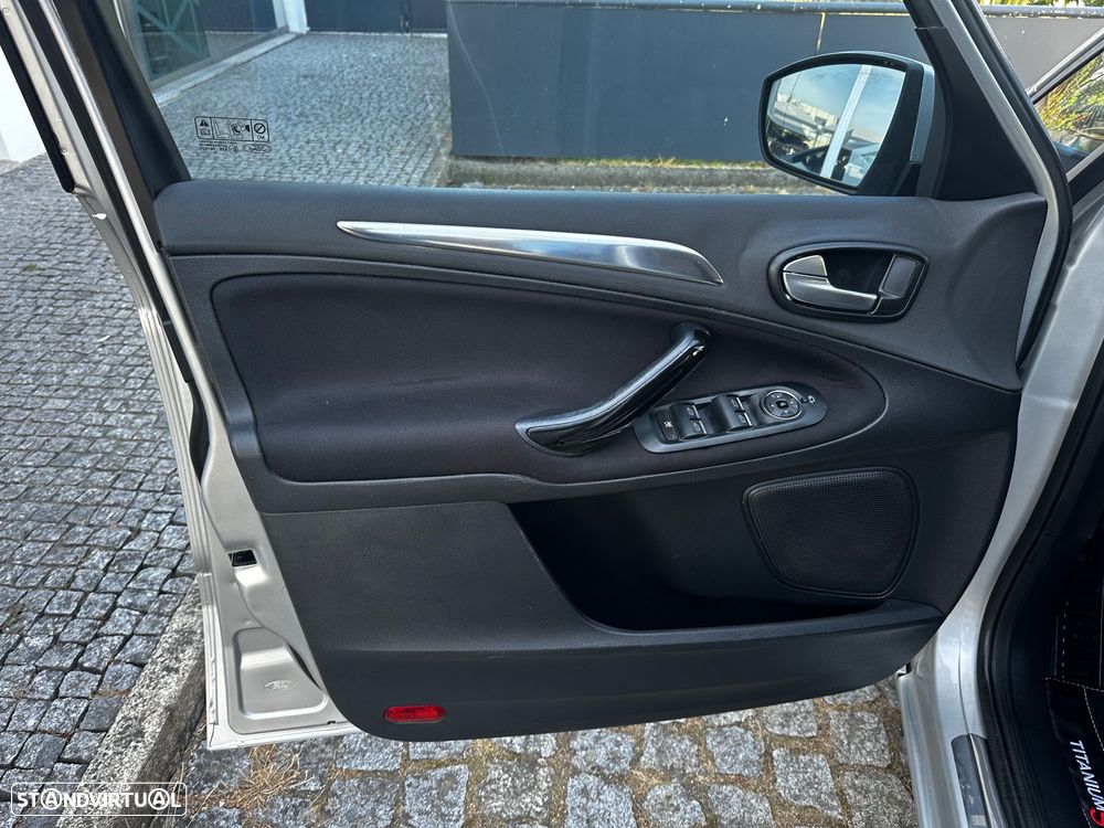 Ford S-Max 1.8 TDCi Titanium 7L - 25