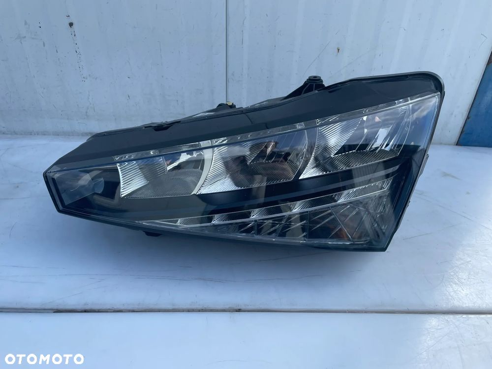 LAMPA LEWY PRZÓD SKODA SCALA 657941015 - 1