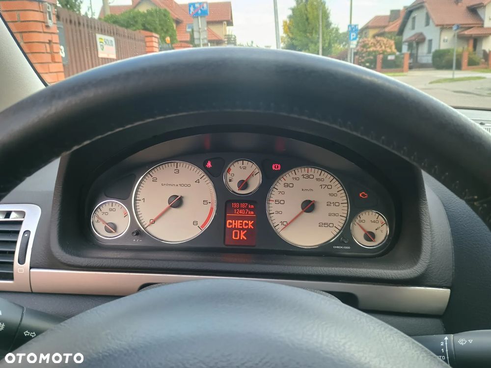 Peugeot 407 2.0 HDI Presence n.gama - 13