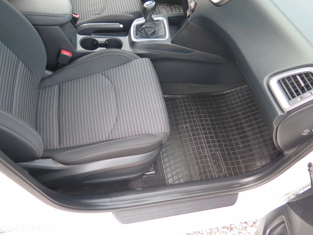 Kia Ceed 1.5 T-GDI M - 30