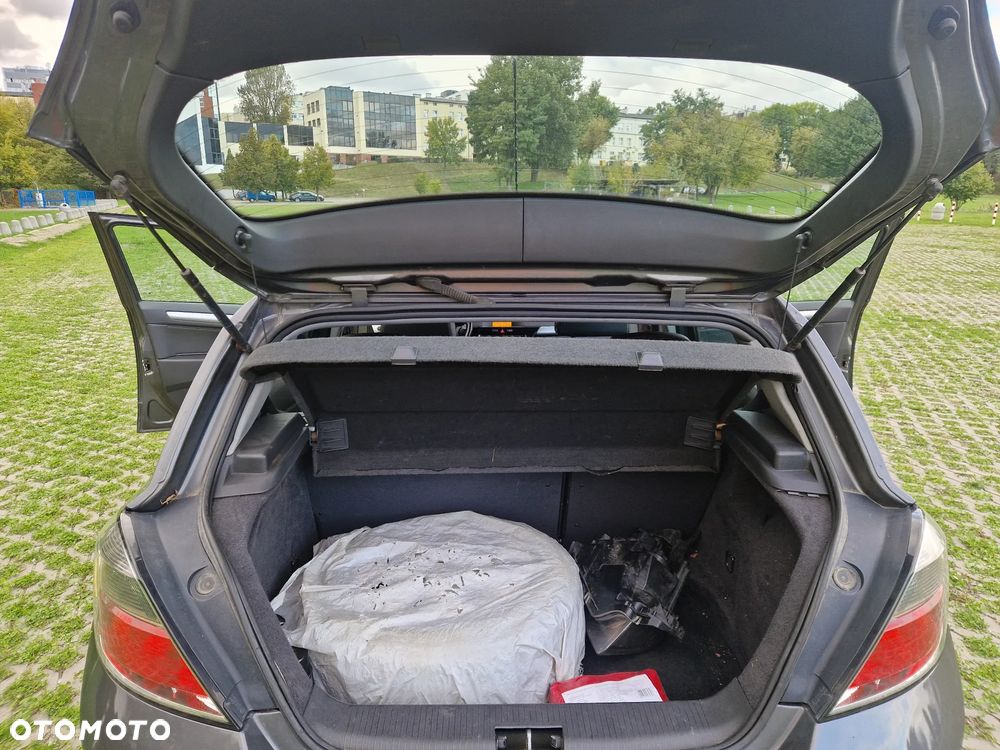 Opel Astra 1.8 Cosmo - 17