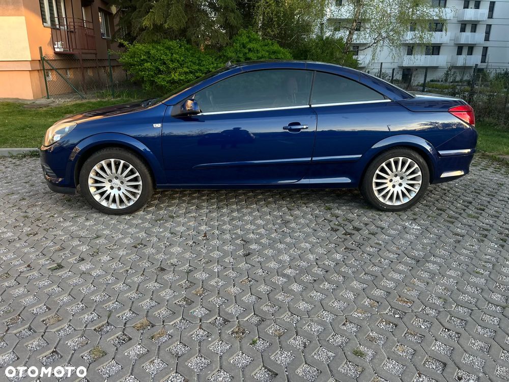 Opel Astra 2.0 Turbo Cosmo - 25