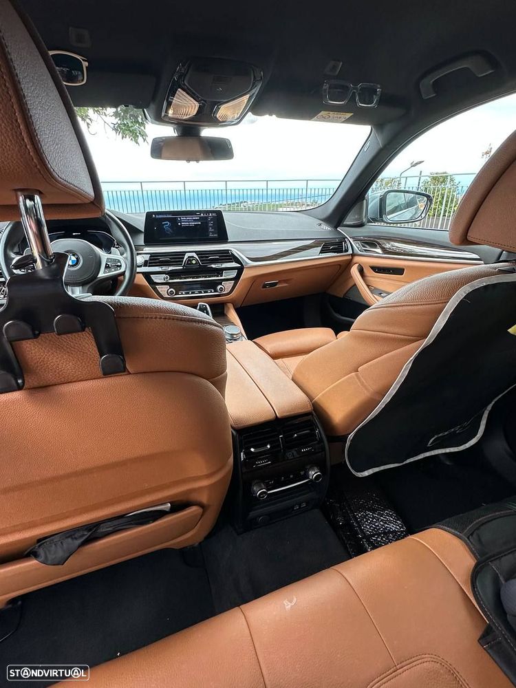 BMW 530 e iPerformance Pack M - 22