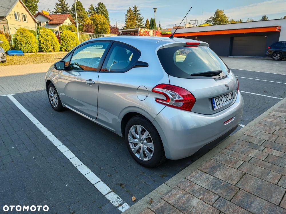 Peugeot 208 1.4 HDi Access - 4