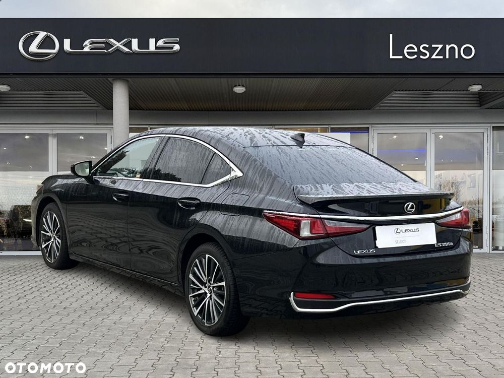 Lexus ES 300h Business Edition - 6