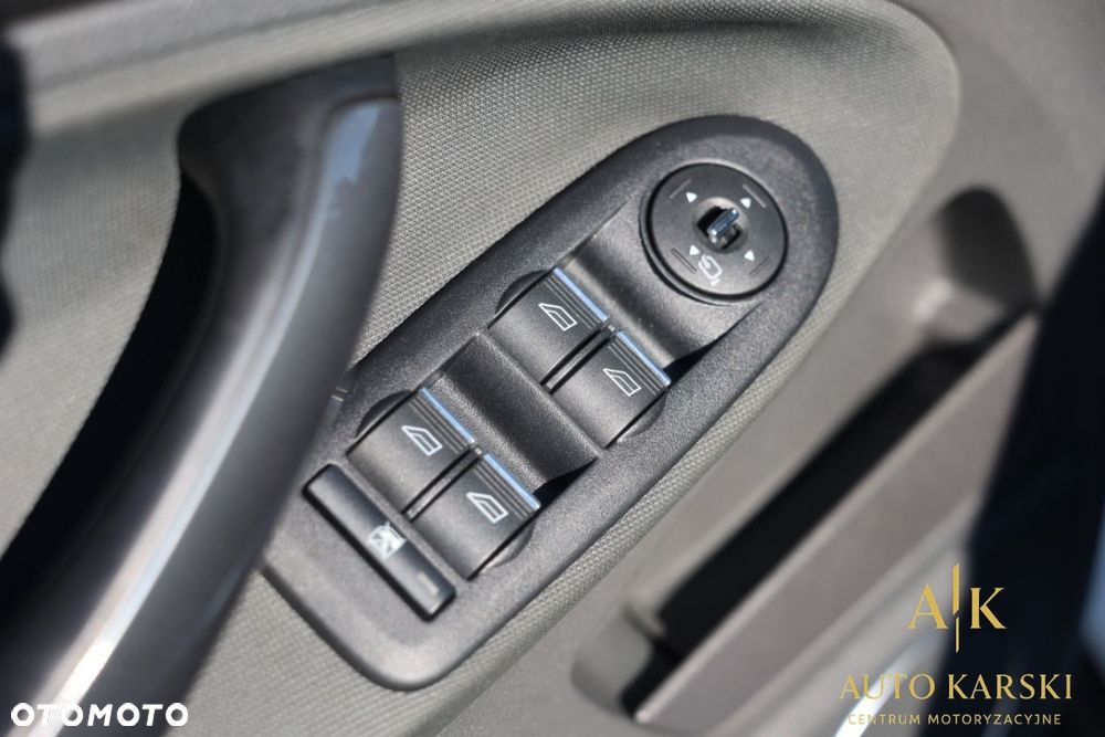 Ford Kuga - 17
