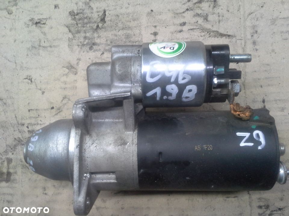 BMW E46 1.9 benzyna 105KM rozrusznik - 1