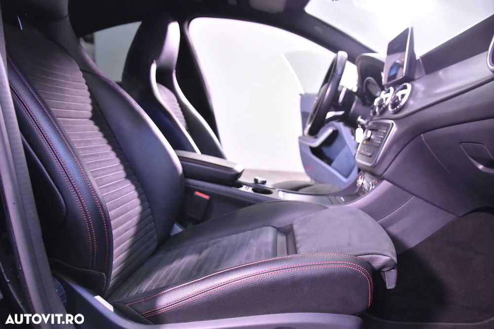 Mercedes-Benz CLA 220 d Aut. - 11