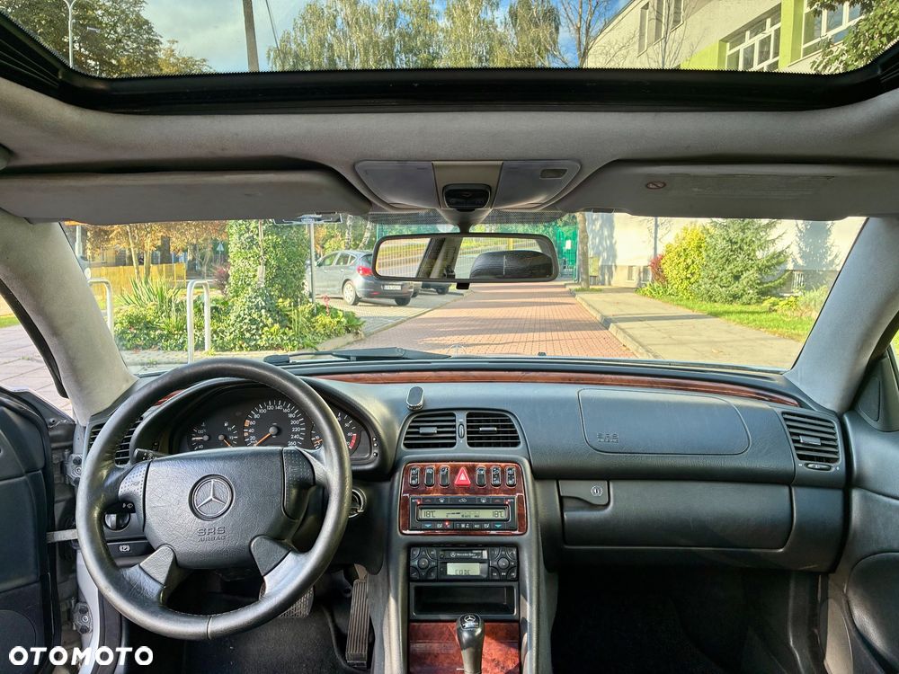 Mercedes-Benz CLK 320 - 6