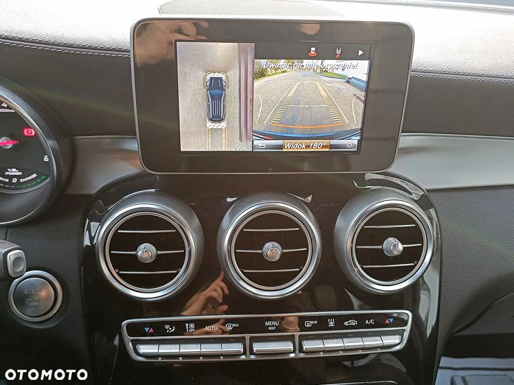 Mercedes-Benz GLC - 31