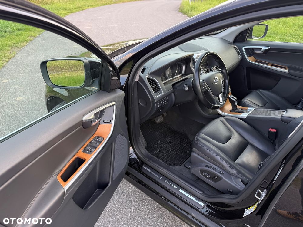 Volvo XC 60 T5 AWD Drive-E Momentum - 7