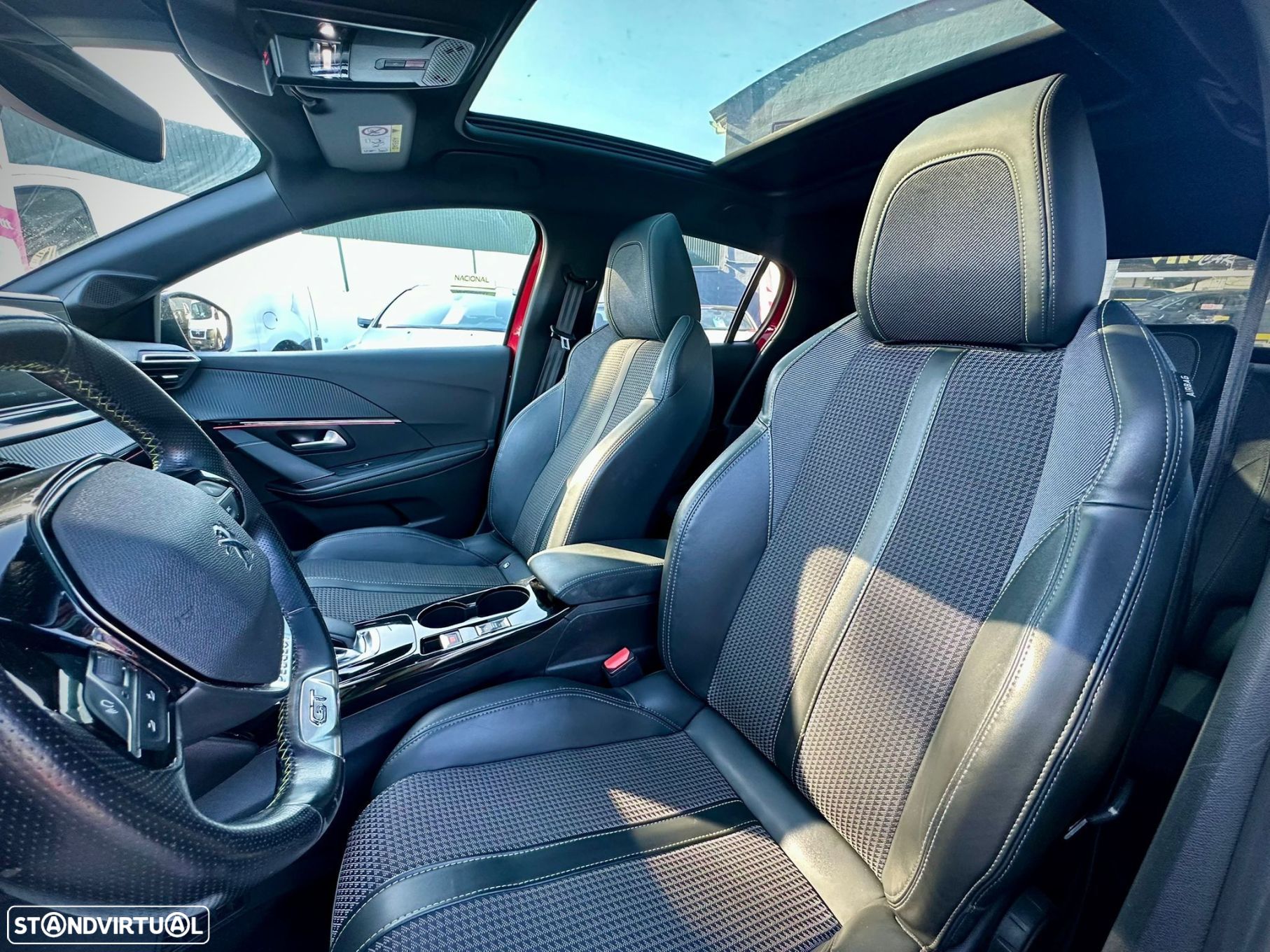 Peugeot e-208 50 kWh GT Line - 1