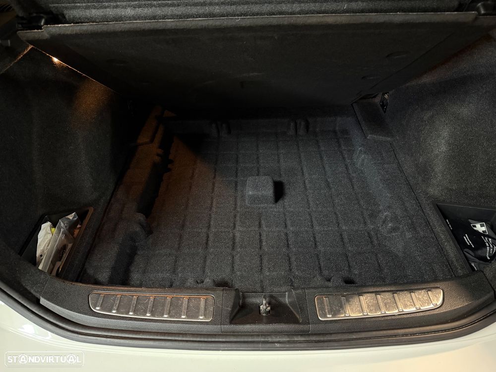 BMW X1 16 d sDrive Line Sport - 23