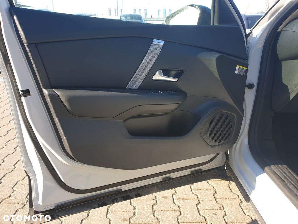 Citroën C4 EV156 54kWh Max - 11