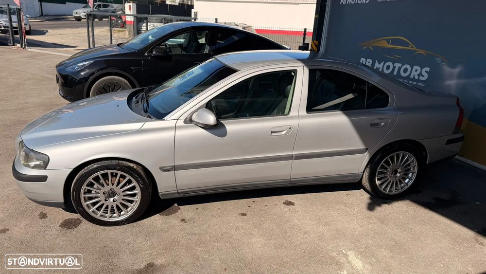 Volvo S60 2.4 D5 - 5